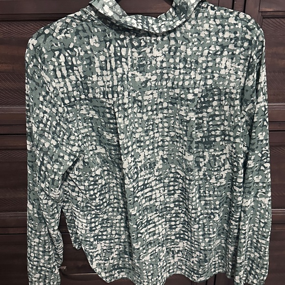 CAbi Caliber Blouse #4339 - Picture 5 of 7